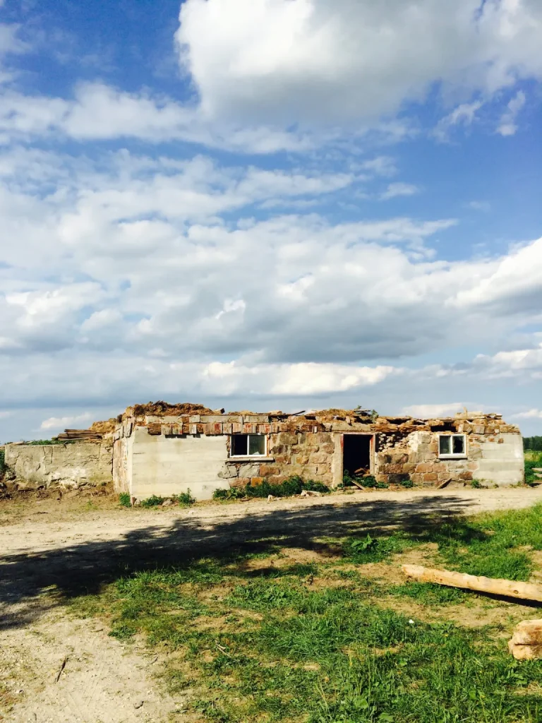 Surplus Farm dwelling Severance Policy & how it has affected Ontario Barns